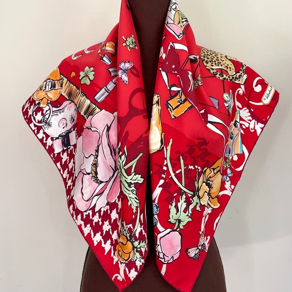 Salvatore Ferragamo Scarf Icons Red Multicolor Silk Wrap - Picture 3 of 16